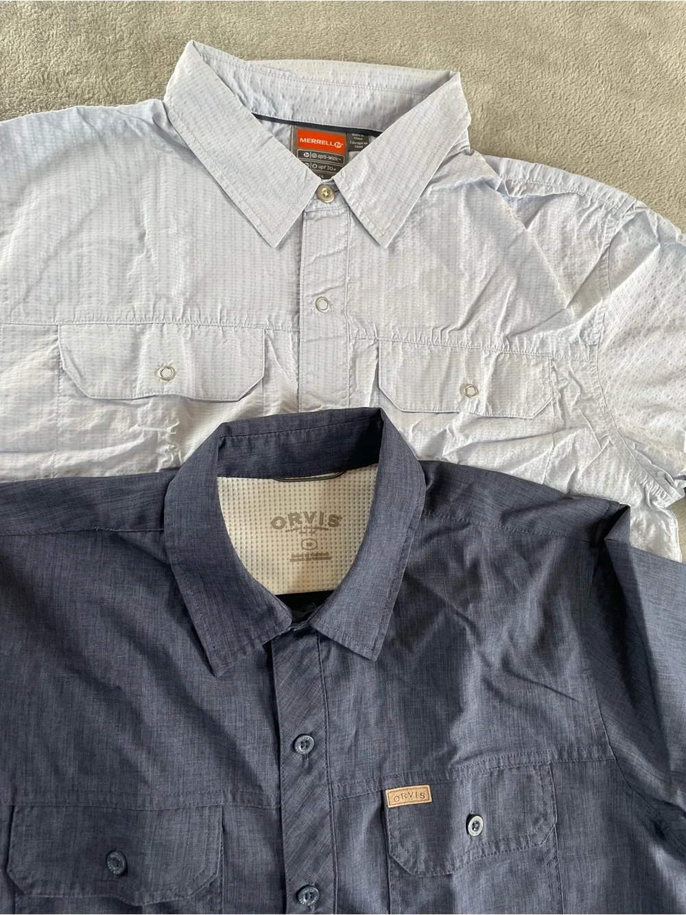 Lot Of 2 Outdoor Shirts Orvis Merrell Blue Short Sleeve Button Mens M / L